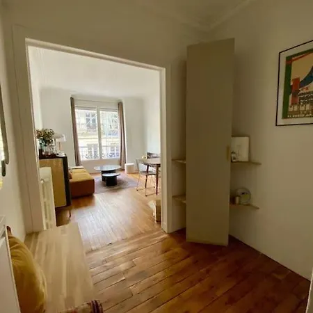 3p. 59m² Au Pied De Montmartre Parigi