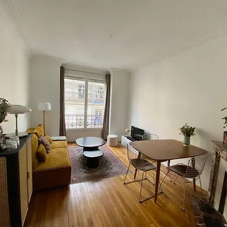 3p. 59m² Au Pied De Montmartre Appartamento