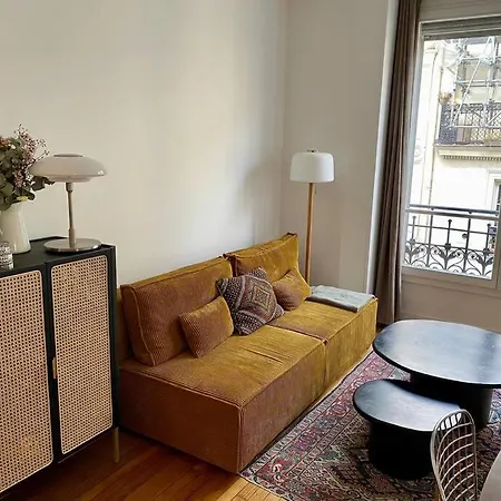 Appartamento 3p. 59m² Au Pied De Montmartre Parigi